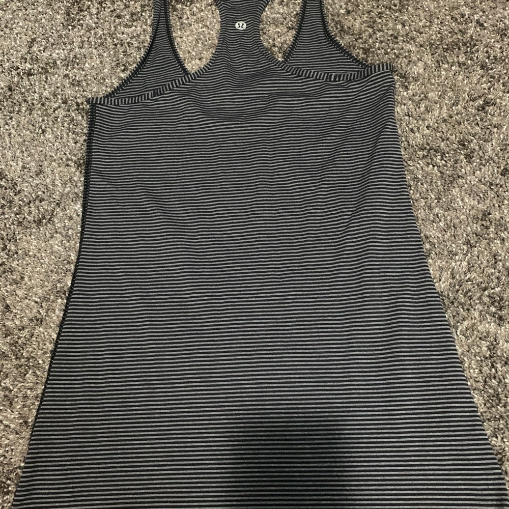 Super cute Lululemon tank top